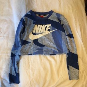 Nike Crop Top
